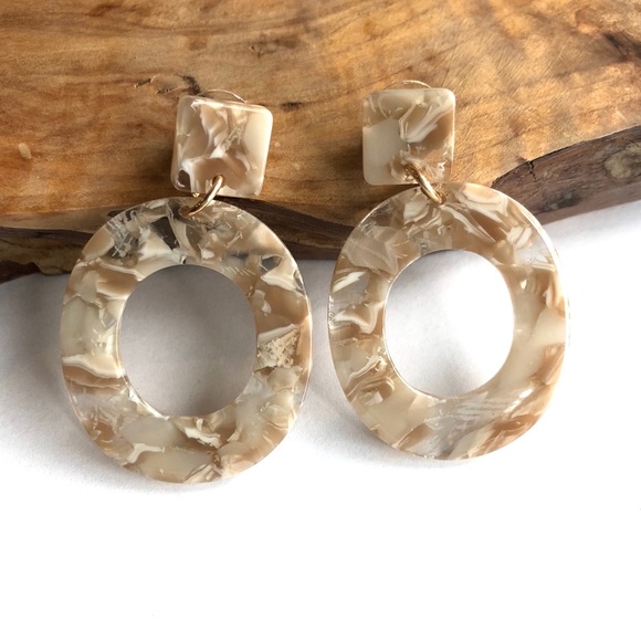 Jewelry - Acrylic tortoise shell earrings